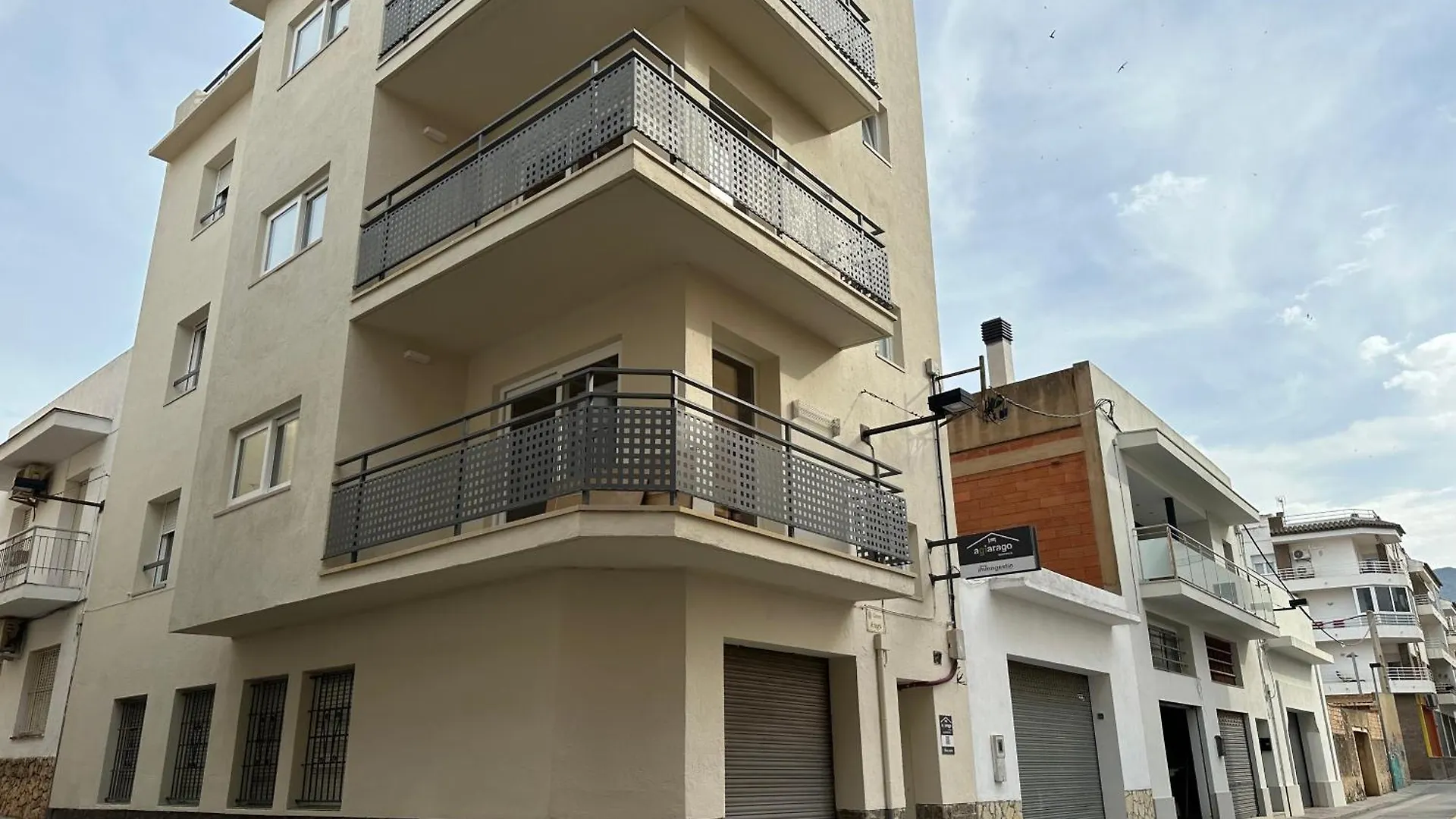 Agi Arago Apartments Roses 0*,  Španělsko