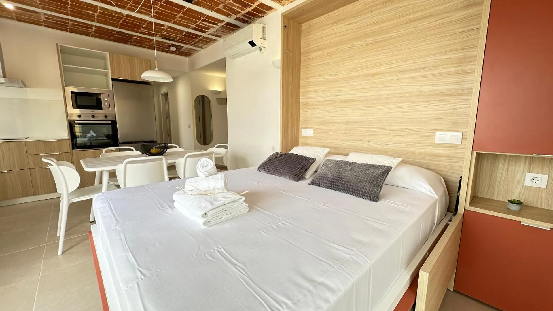 Agi Arago Apartments Roses Spain